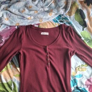Women's Burgundy Ribbed Top